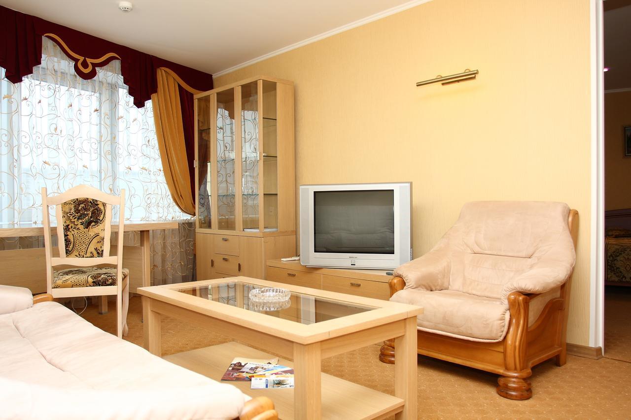 Slavinasport Hotel Zhlobin Екстер'єр фото