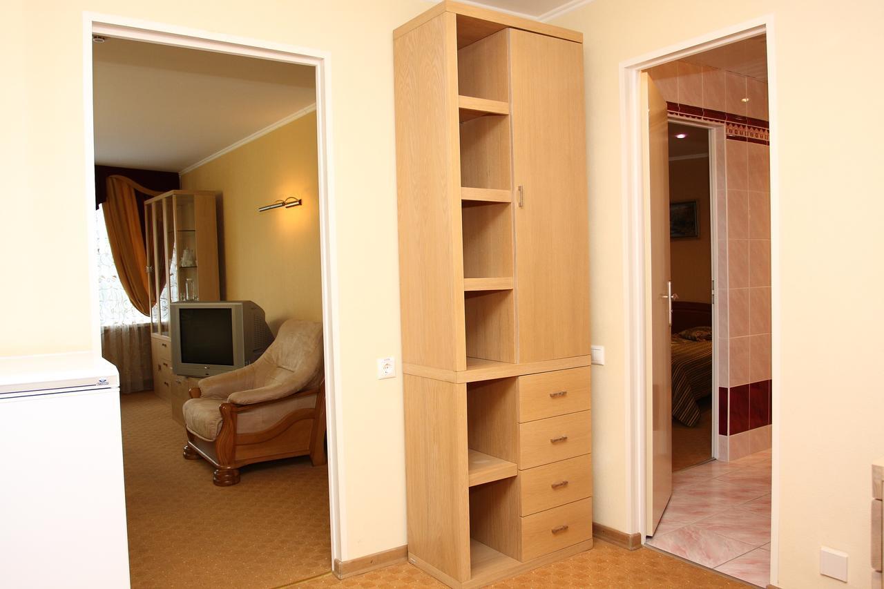 Slavinasport Hotel Zhlobin Екстер'єр фото