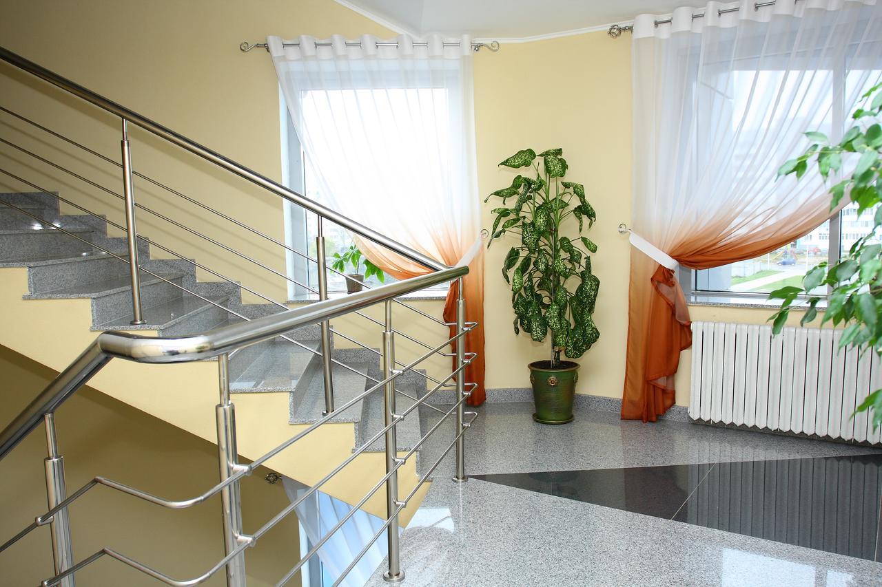 Slavinasport Hotel Zhlobin Екстер'єр фото