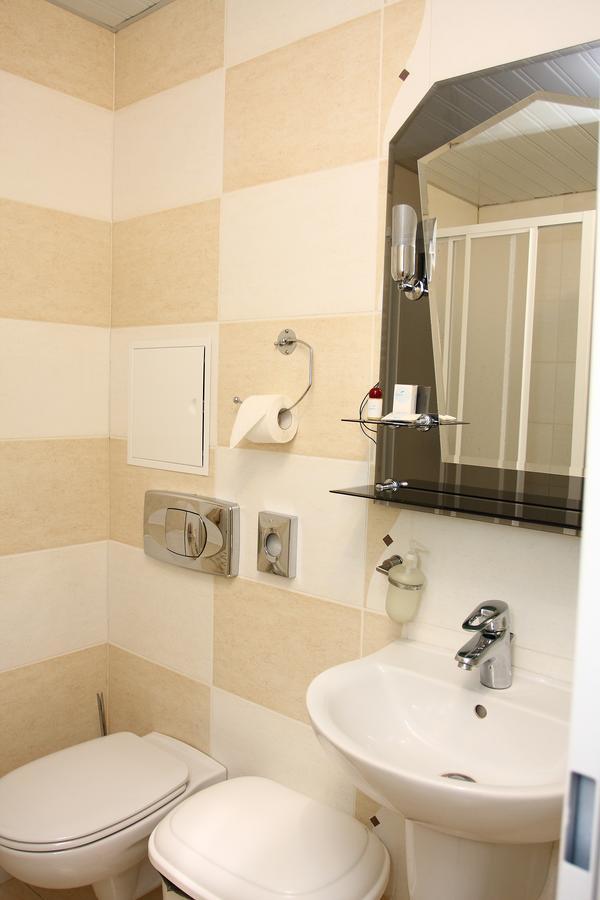 Slavinasport Hotel Zhlobin Екстер'єр фото