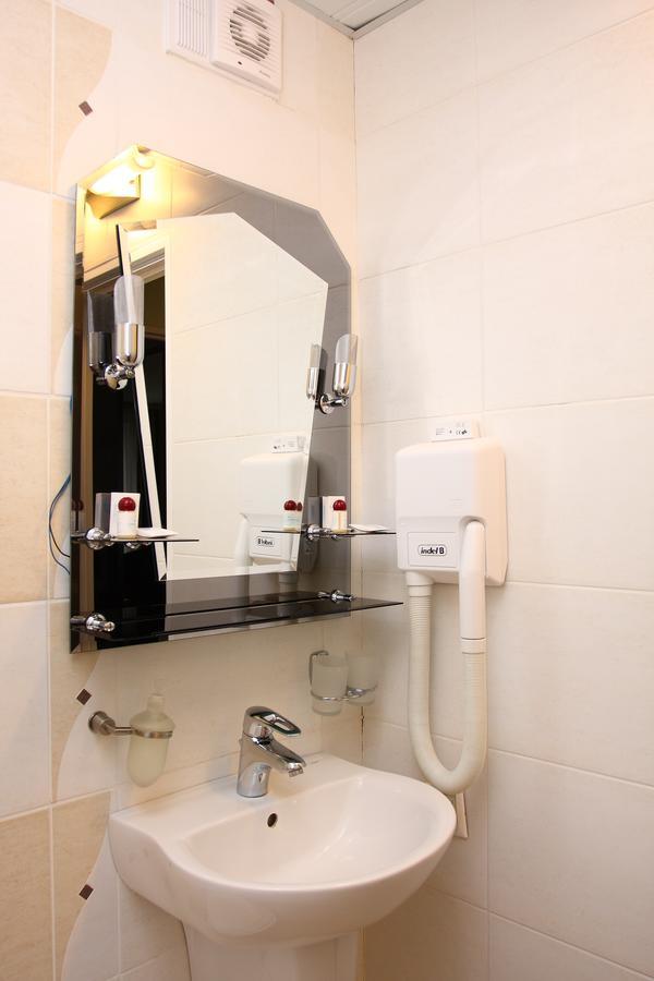 Slavinasport Hotel Zhlobin Екстер'єр фото