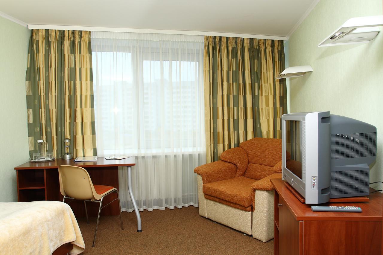 Slavinasport Hotel Zhlobin Екстер'єр фото