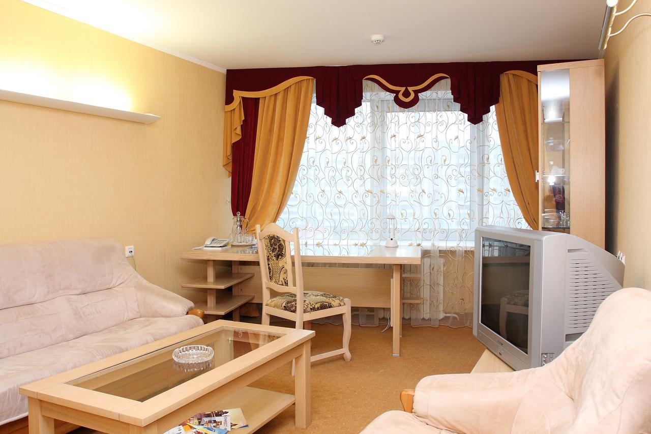 Slavinasport Hotel Zhlobin Екстер'єр фото